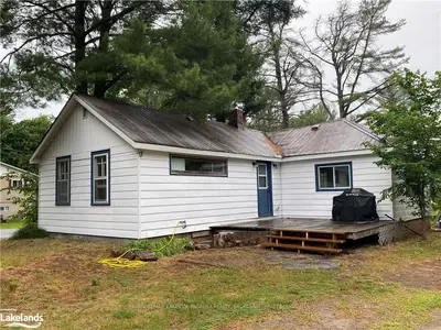 743 MANITOBA Street, Bracebridge, ON P1L 1W9