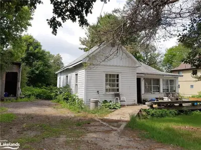3161 MUSKOKA ROAD 169 Road, Muskoka Lakes, ON P0C 1A0