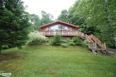 243 MAINHOOD Road, Huntsville, ON P0B 1M0