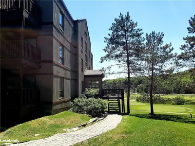 54-305 DEERHURST Drive, Huntsville, ON P1H 2E8