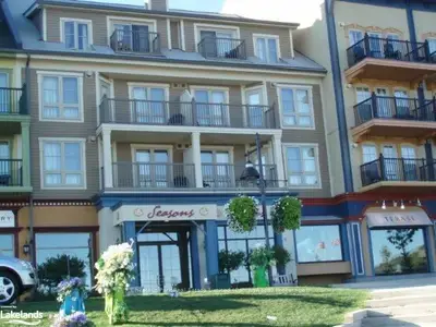 170 Jozo Weider Boulevard 415, Blue Mountains, On L9y 0v2