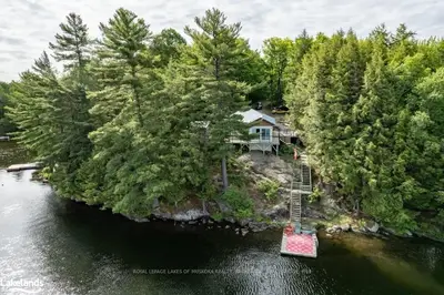 1190 GLEN GORDON Road 8, Muskoka Lakes, ON P1L 1X4