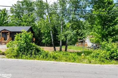 226 TOWN LINE Road W, Huntsville, ON P1H 1S7