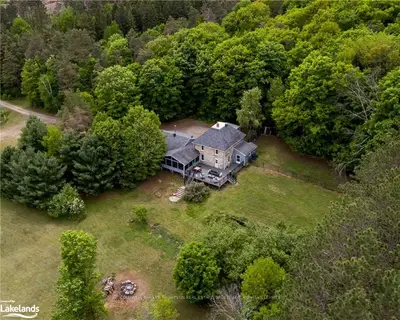 1446 & 1430 ASPDIN Road, Huntsville, ON P1H 2J2