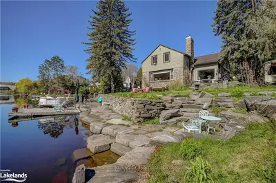 28 FAIRY Avenue, Huntsville, ON P1H 1G7