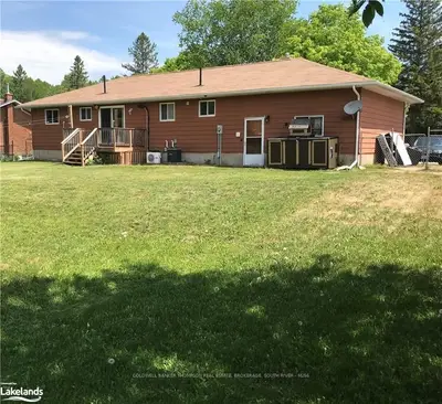 23 FITZ Avenue, South River, ON P0A 1X0