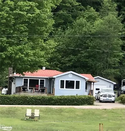 1055 BURLEIGH Road, Highlands East, ON K0L 3C0