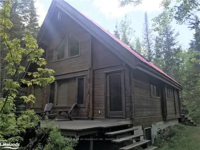 2842 MACHAR/STRONG BOUNDARY Road, Parry Sound Remote Area, ON P0A 1Z0