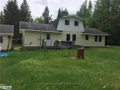 3956 EAGLE LAKE Road, Parry Sound Remote Area, ON P0A 1X0