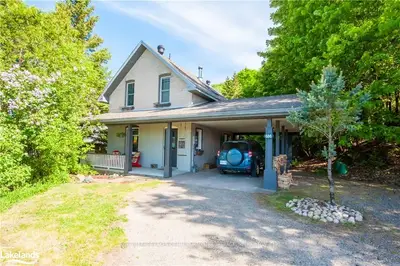 686 MOUNTAIN Street, Dysart et al, ON K0M 1S0