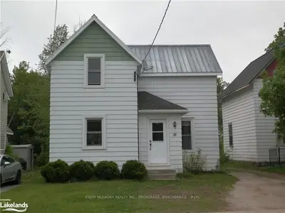 89 HOLDITCH Street, Bracebridge, ON P1L 1E6