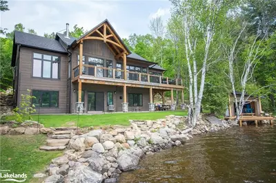 80 PONACKA Road, Hastings Highlands, ON K0L 2A0