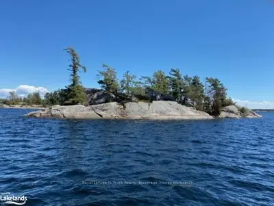 2 ISLAND 2290/GLACIS , Georgian Bay, ON P0E 1E0