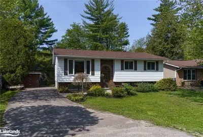 22 SHERWOOD Drive, Bracebridge, ON P1L 1K7