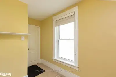 18 ELM Street, Huntsville, ON P1H 1L1