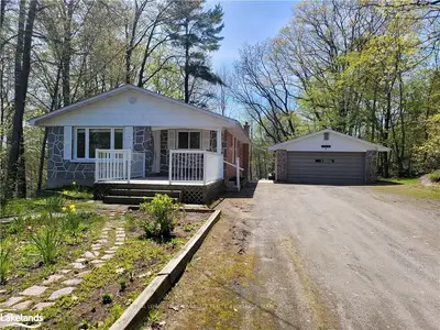 4 ANSLEY Street, Parry Sound, ON P2A 1L6