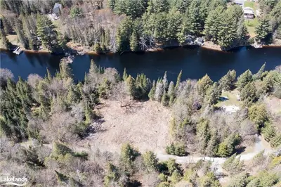 188 CEDAR SHORES Road, Bracebridge, ON P1L 1W9