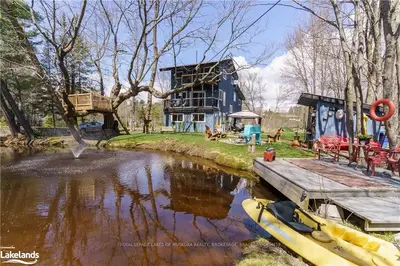 1017 CEDAR BEACH Road, Bracebridge, ON P1L 1W8