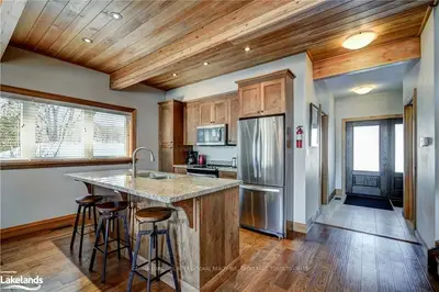 1841 MUSKOKA ROAD 118 WEST Road W 4B, Muskoka Lakes, ON P1L 1W8