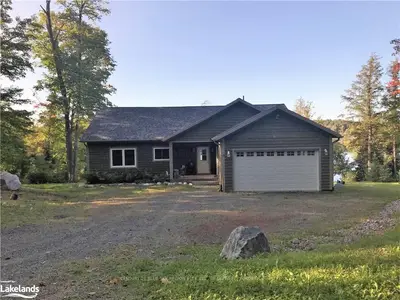 3 JESSICA Road, Parry Sound Remote Area, ON P0A 1X0