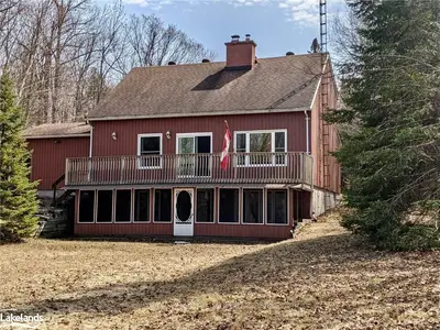 2509 KASHAGAWIGAMOG LAKE Road, Minden Hills, ON K0M 2K0
