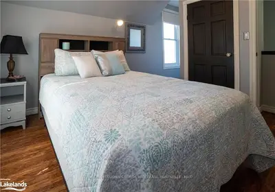 107 MAIN Street W, Huntsville, ON P1H 1W8