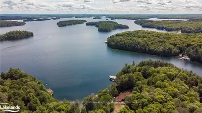 8298 LAKE JOSEPH Road 10, Muskoka Lakes, ON P0B 1J0