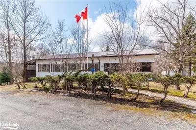 8 FOX RUN Lane 34, Huntsville, ON P1H 1E3