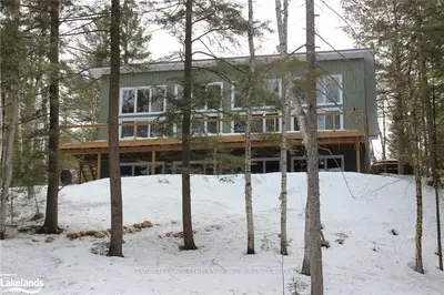 1646 BARRY LINE Road, Algonquin Highlands, ON K0M 1J1