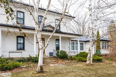 122 Lakeshore Road, Blue Mountains, On L9y 0n2