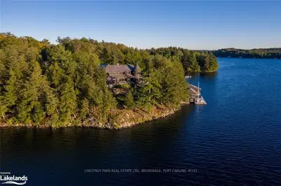 1113 HEMLOCK POINT Side Road, Muskoka Lakes, ON P0B 1J0