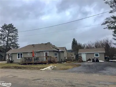 11 DUFFERIN Street, South River, ON P0A 1X0