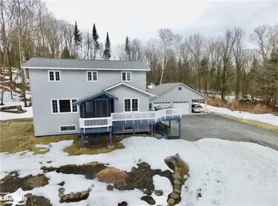 732 OLD NORTH Road, Huntsville, ON P1H 2J4