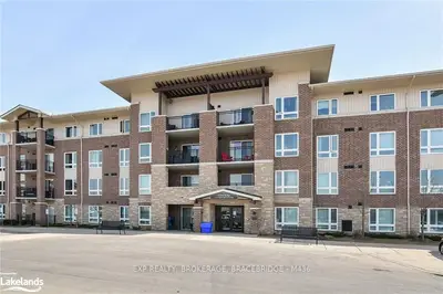 103 WESTMINSTER Crescent 413, Centre Wellington, ON N1M 0C6
