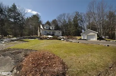 92 VILLAGE HILL RD Road, Huntsville, ON P0B 1L0