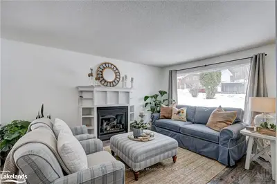 7 SOUTHDALE Drive, Huntsville, ON P1H 1T6