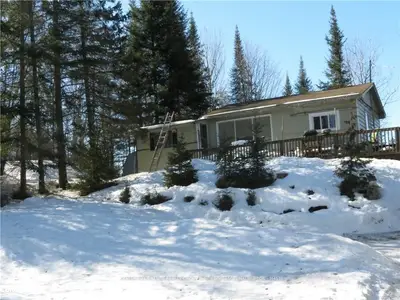 1425 CLEMENT LAKE Road, Highlands East, ON K0L 3C0