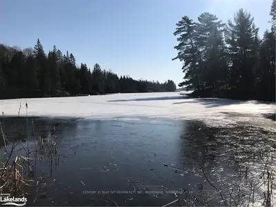 590 CLEAR LAKE Road, Parry Sound Remote Area, ON P0H 1A0