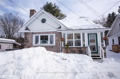 38 PINE Avenue, Dysart et al, ON K0M 1S0