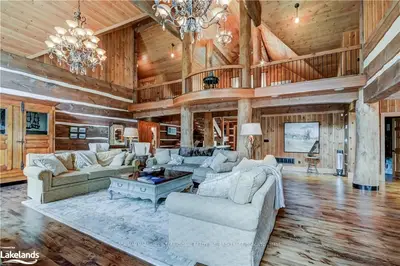 1035 BREEZY POINT Road, Muskoka Lakes, ON P0B 1J0