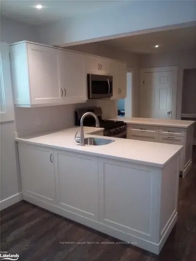 7 FLORENCE Street E, Huntsville, ON P1H 1T1