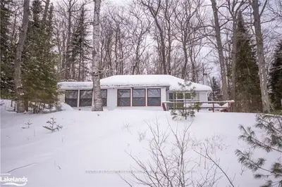 1091 SOUNDHORN Lane, Algonquin Highlands, ON K0M 1J2
