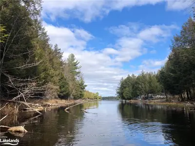 MAECK LAKE ROAD Road, Parry Sound Remote Area, ON P0A 1X0