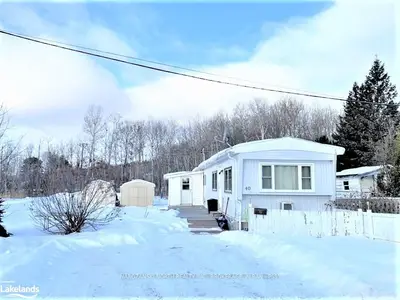 1622 UNIT 40 PIONEER Road, Greater Sudbury, ON P3G 1B3