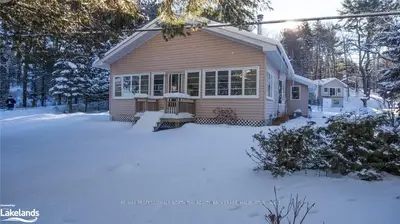 1368 KASHAGAWIGAMOG LAKE Road, Minden Hills, ON K0M 2K0