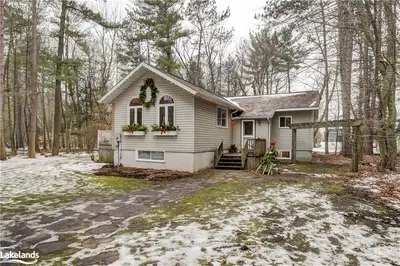 1242 MILFORD BAY Road 10, Muskoka Lakes, ON P0B 1E0