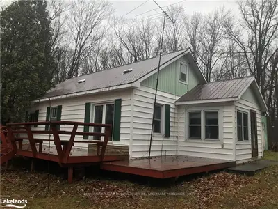 11188 522 , Parry Sound Remote Area, ON P0H 1Y0