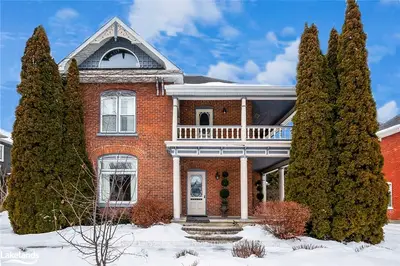 54 Bruce Street S, Blue Mountains, On N0h 2p0