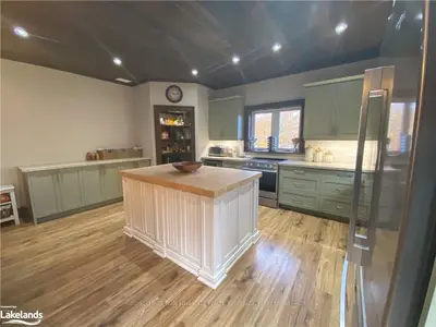340 CLEAR LAKE Road, Seguin, ON P2A 2W8