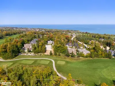 106 Stuart Court, Blue Mountains, On N0h 2p0